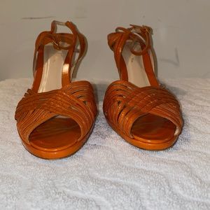 Cole Haan Size 10, Orange Strap Sandals w/wooden 4 Inch Heel